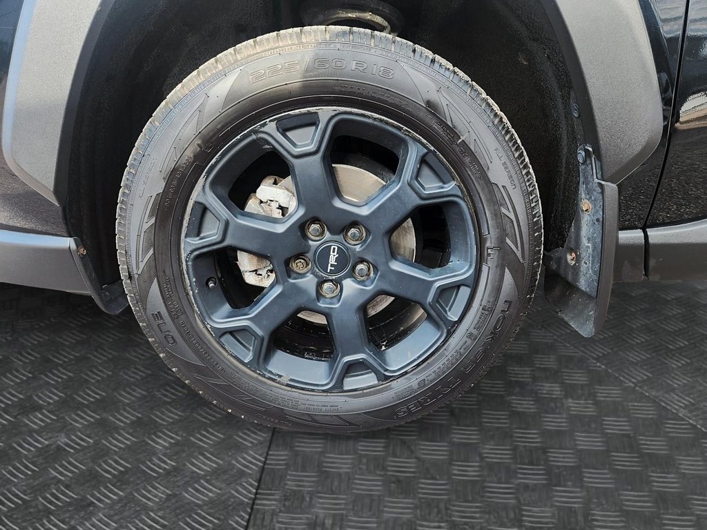 2022 Toyota RAV4 in Jonquière, Quebec - 9 - w1024h768px