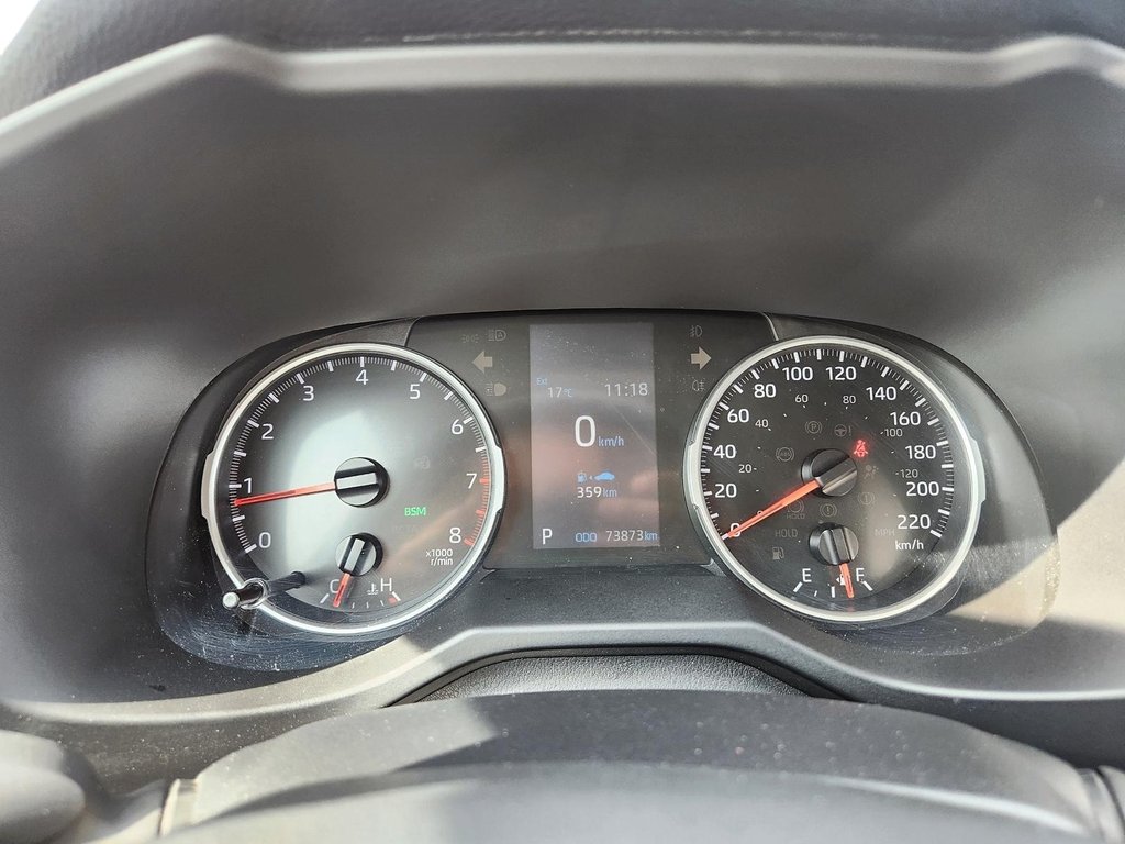 2022 Toyota RAV4 in Baie-Comeau, Quebec - 14 - w1024h768px