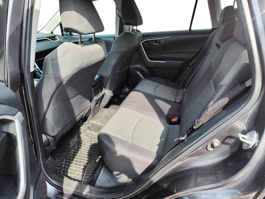 2022 Toyota RAV4 in Baie-Comeau, Quebec - 10 - w1024h768px