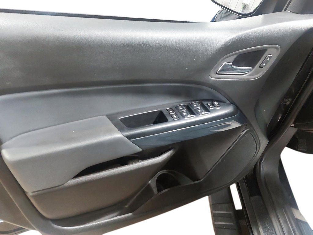 Chevrolet Colorado 4WD Z71 2022 à Chicoutimi, Québec - 10 - w1024h768px
