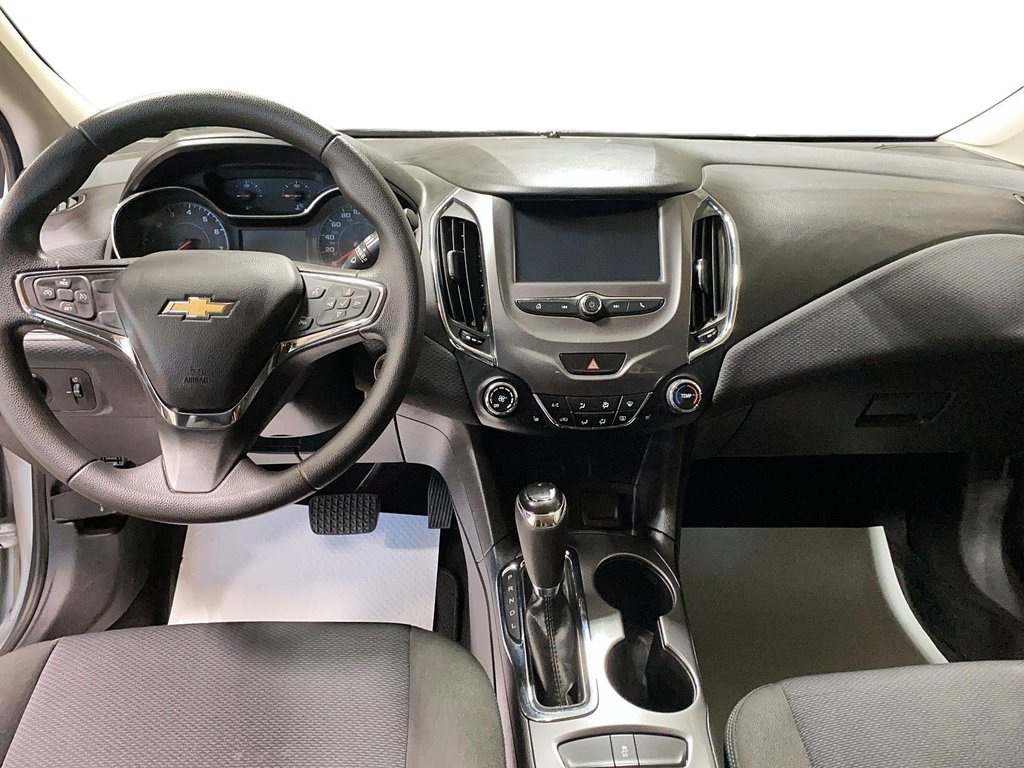 Chevrolet Cruze  2018 à Baie-Comeau, Québec - 10 - w1024h768px