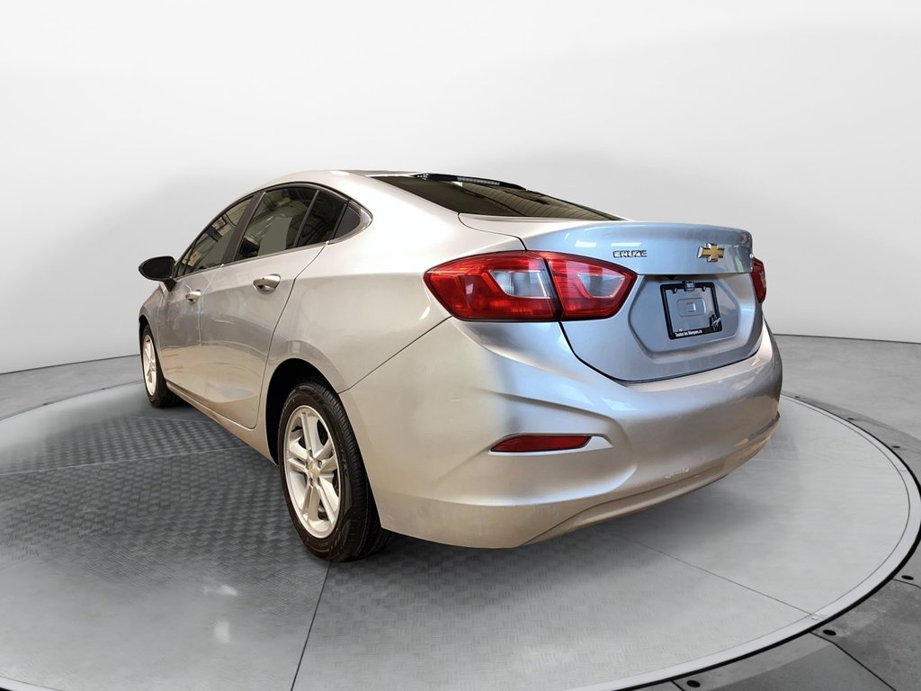 Chevrolet Cruze  2018 à Baie-Comeau, Québec - 4 - w1024h768px