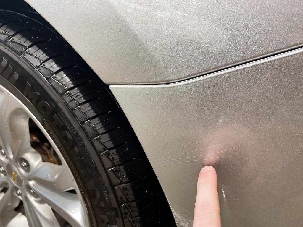 Chevrolet Cruze  2019 à Jonquière, Québec - 21 - w1024h768px