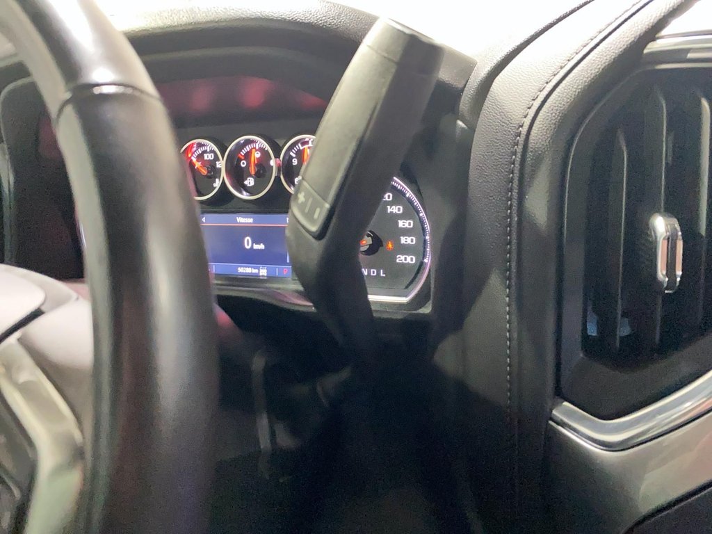 2022 Chevrolet Silverado 1500 LTD in Sept-Îles, Quebec - 14 - w1024h768px