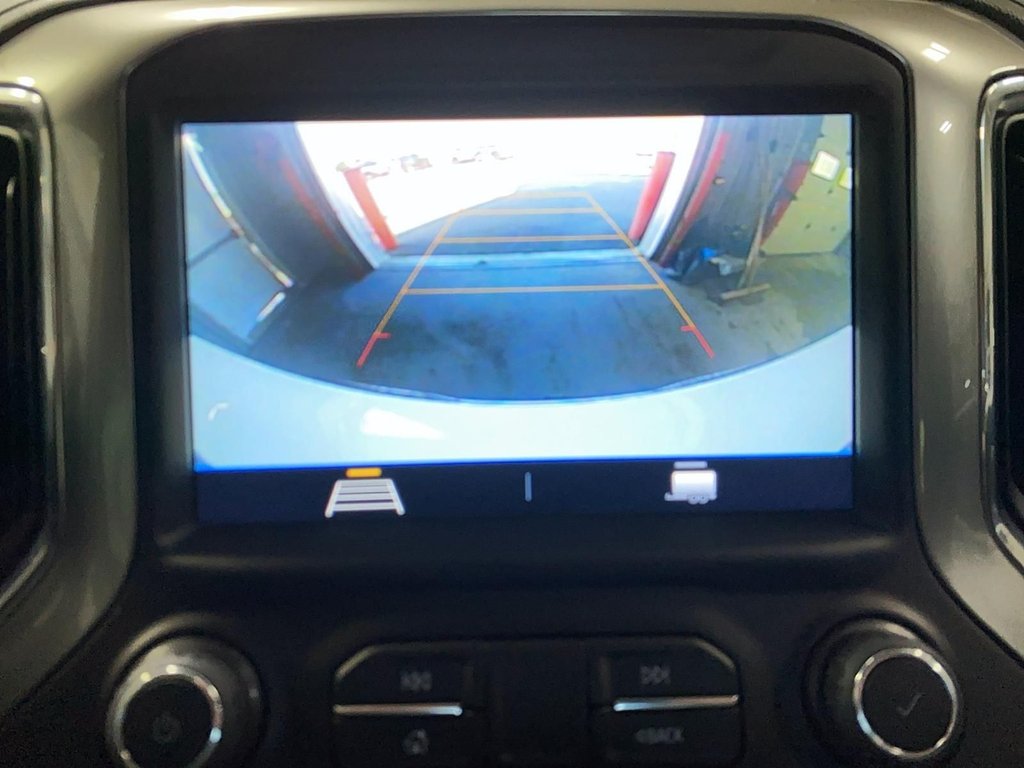 2022 Chevrolet Silverado 1500 LTD in Sept-Îles, Quebec - 17 - w1024h768px