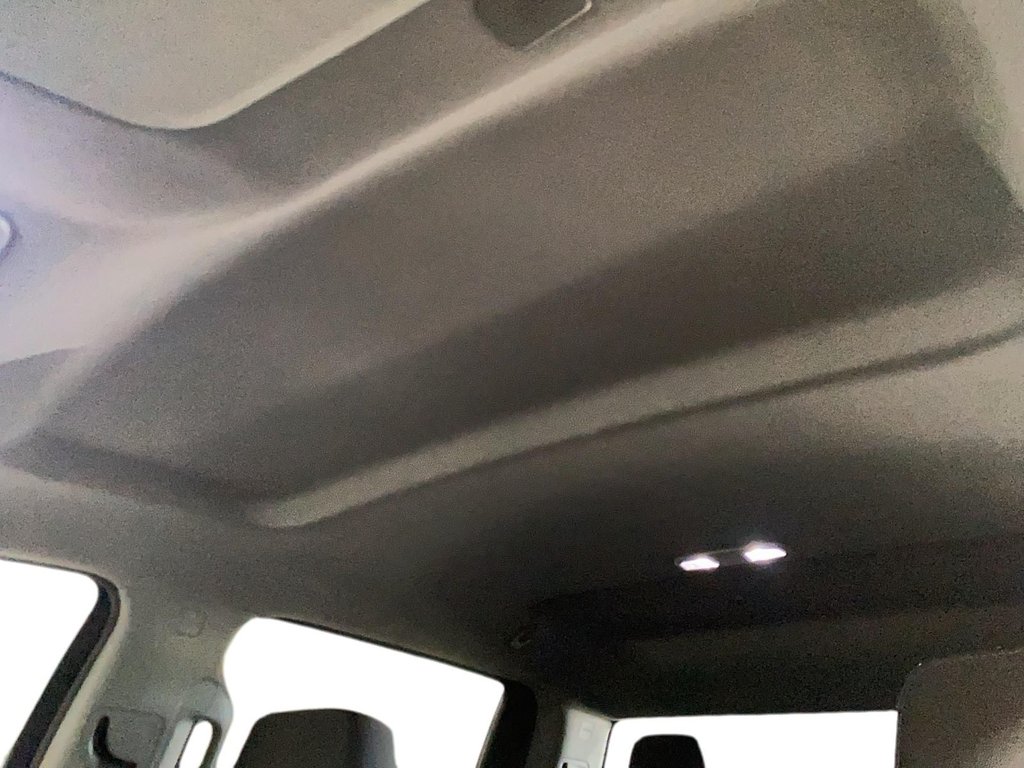 2022 Chevrolet Silverado 1500 LTD in Sept-Îles, Quebec - 16 - w1024h768px