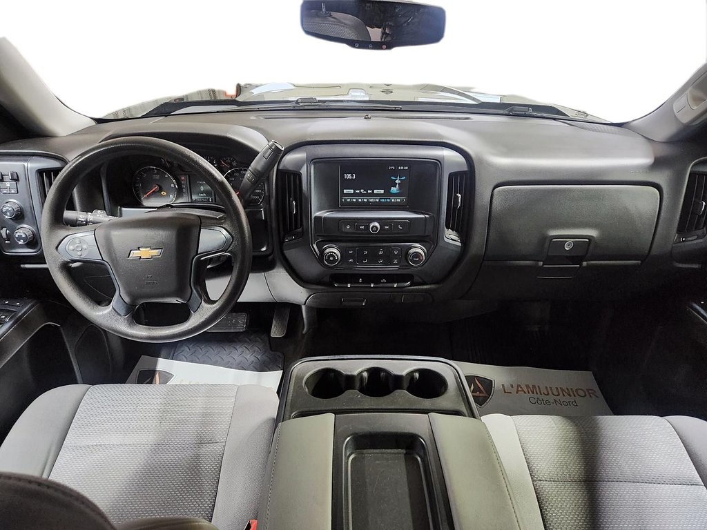 2018 Chevrolet Silverado 1500 in Sept-Îles, Quebec - 12 - w1024h768px
