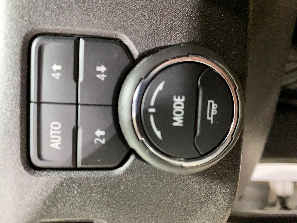 2022 Chevrolet Silverado 1500 in Baie-Comeau, Quebec - 19 - w1024h768px