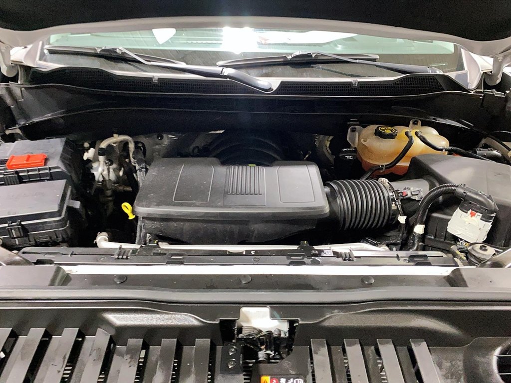 2022 Chevrolet Silverado 1500 in Baie-Comeau, Quebec - 10 - w1024h768px