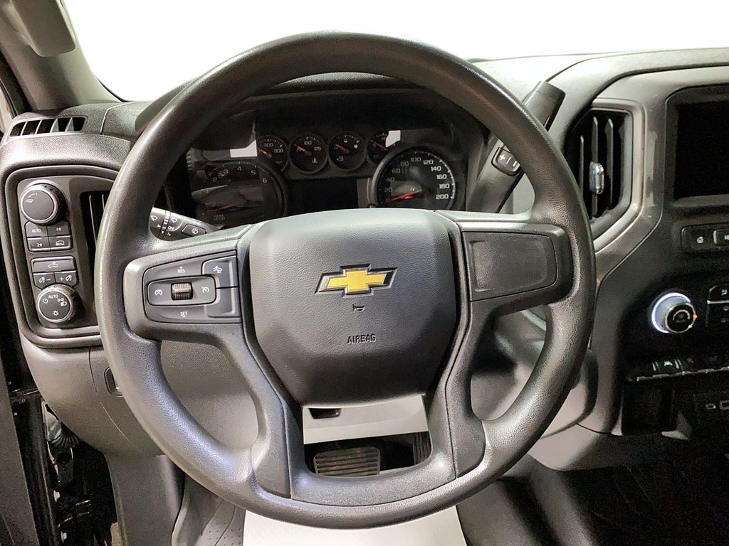 2022 Chevrolet Silverado 1500 in Jonquière, Quebec - 15 - w1024h768px
