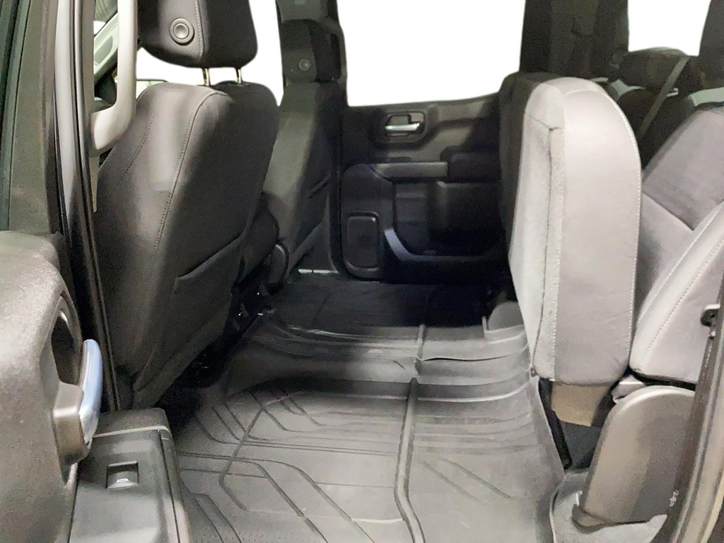 2022 Chevrolet Silverado 1500 in Jonquière, Quebec - 5 - w1024h768px