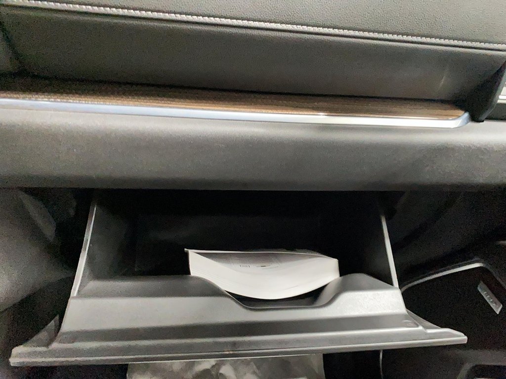 Chevrolet Silverado 1500 RST 2022 à Jonquière, Québec - 19 - w1024h768px