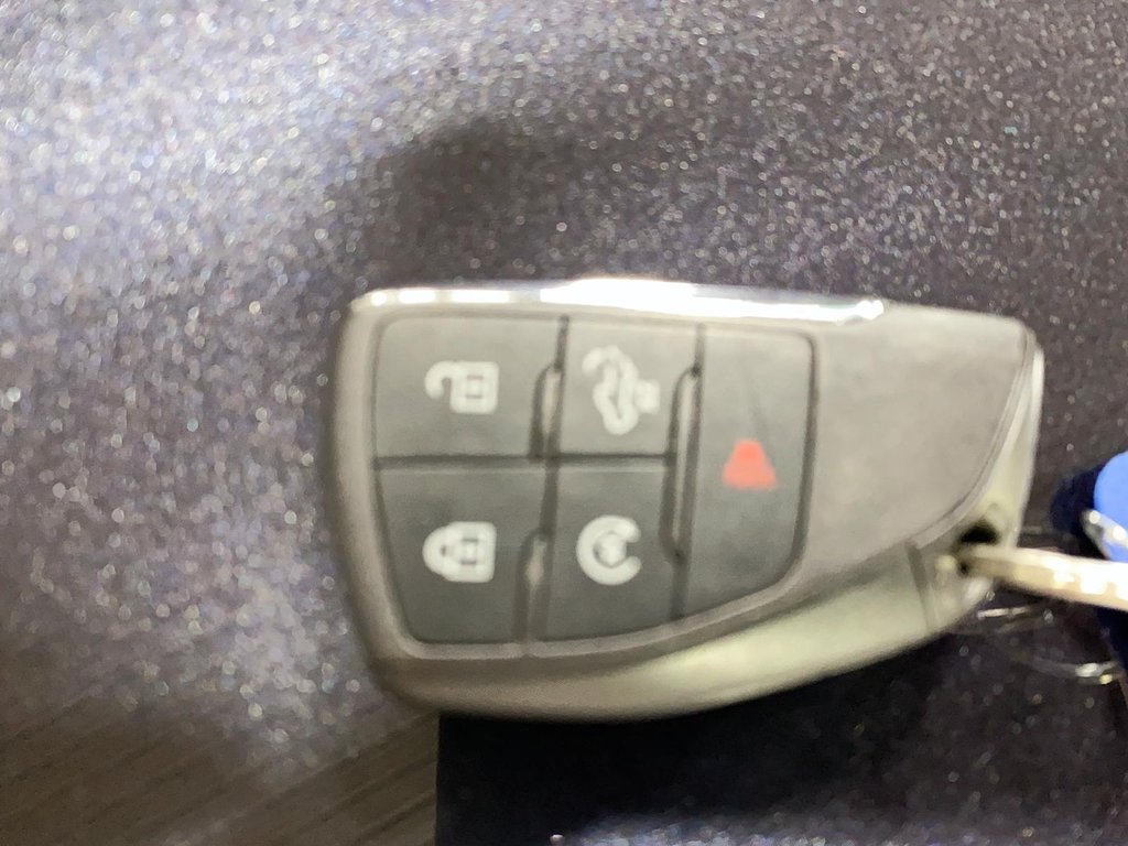 Chevrolet Silverado 1500 RST 2022 à Jonquière, Québec - 25 - w1024h768px