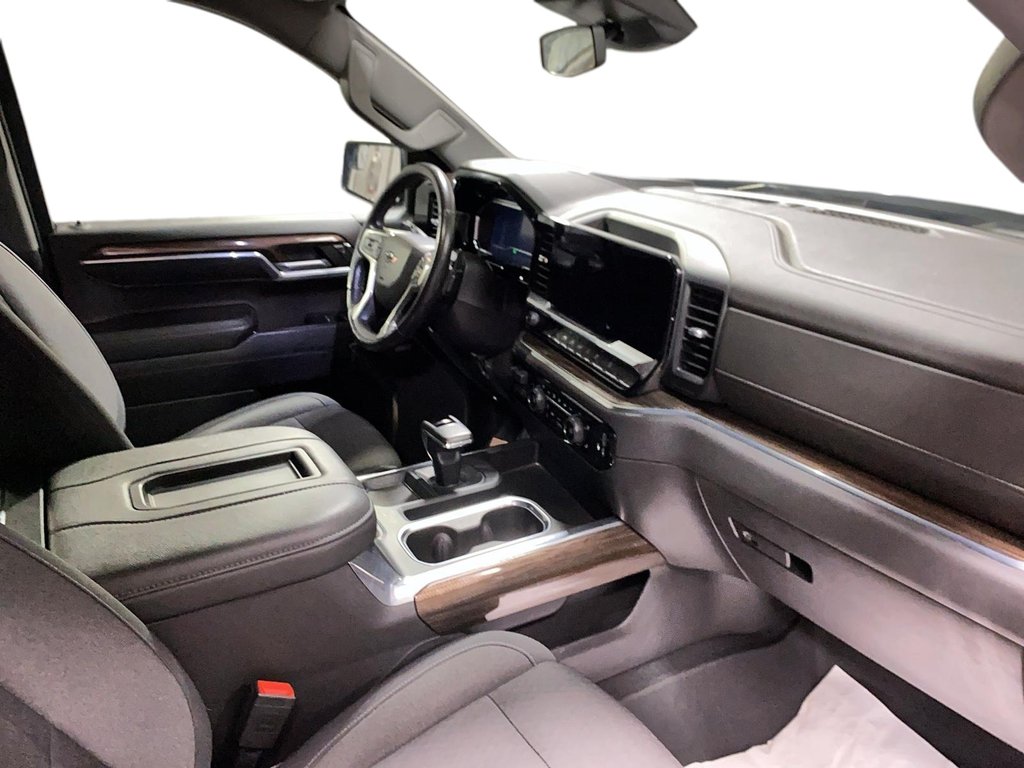 Chevrolet Silverado 1500 RST 2022 à Jonquière, Québec - 24 - w1024h768px