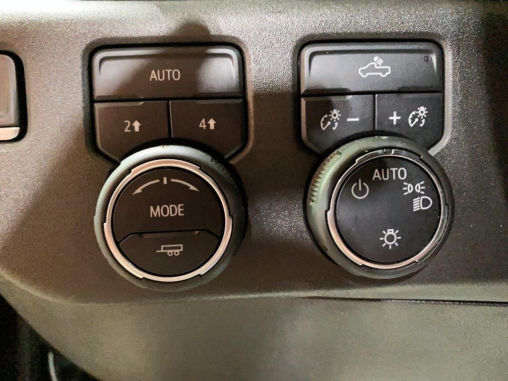 Chevrolet Silverado 1500  2022 à Jonquière, Québec - 13 - w1024h768px