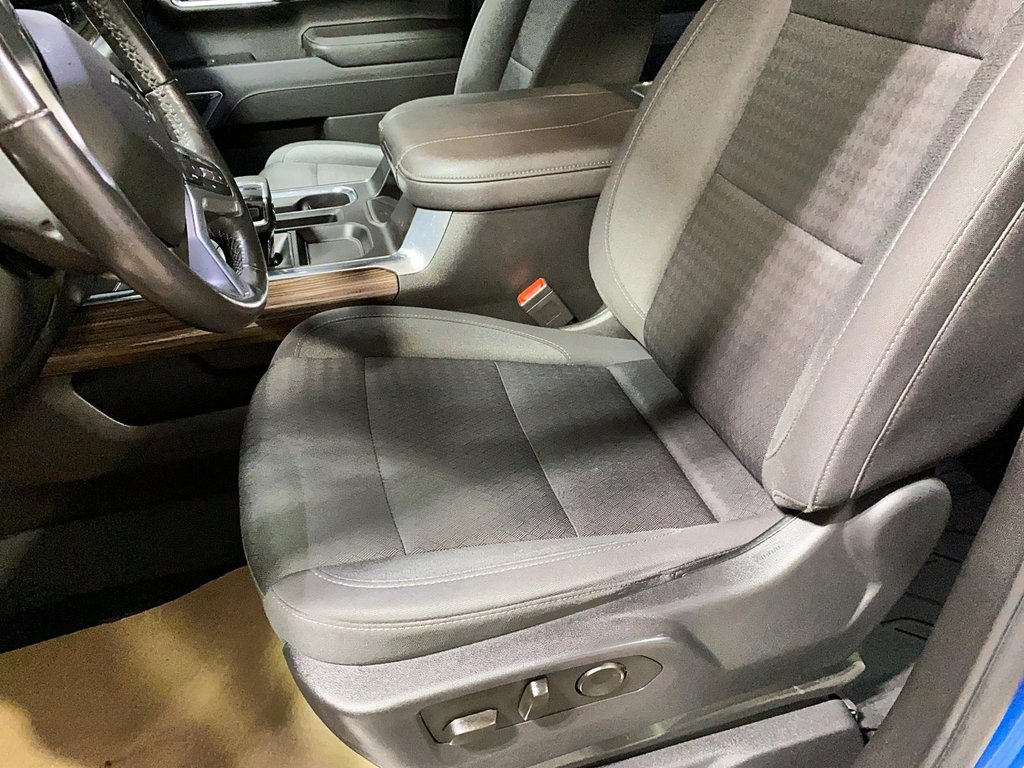2023 Chevrolet Silverado 1500 in Jonquière, Quebec - 8 - w1024h768px