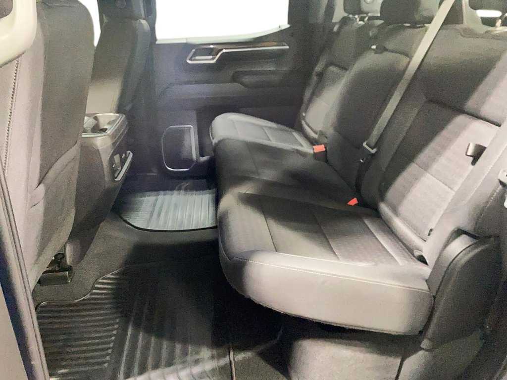 2023 Chevrolet Silverado 1500 in Jonquière, Quebec - 7 - w1024h768px