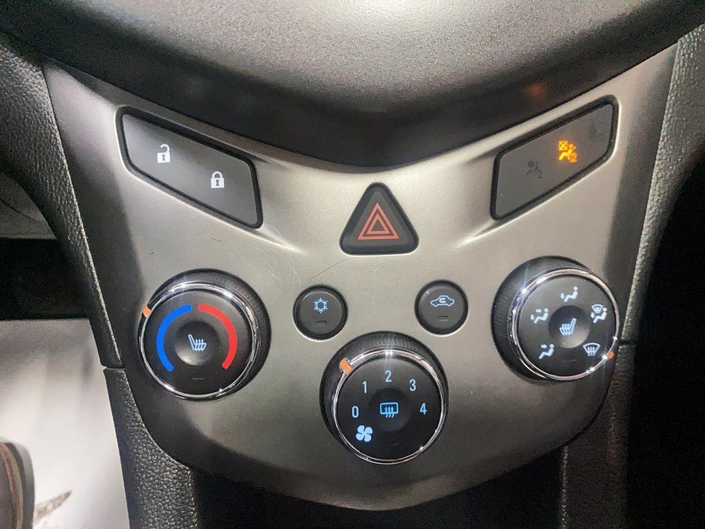 Chevrolet Sonic LT 2016 à Chicoutimi, Québec - 19 - w1024h768px