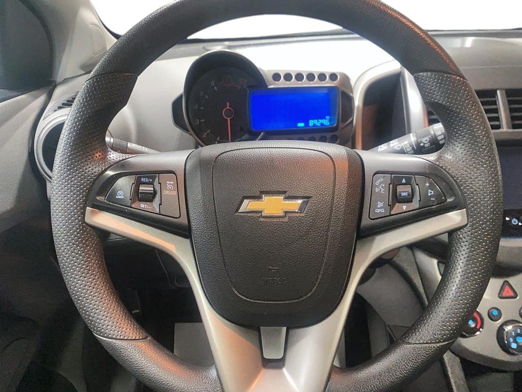Chevrolet Sonic LT 2016 à Chicoutimi, Québec - 12 - w1024h768px