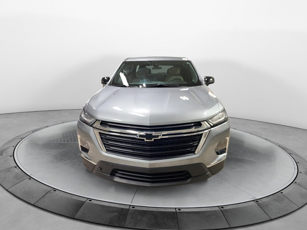 Chevrolet Traverse  2023 à Baie-Comeau, Québec - 2 - w1024h768px