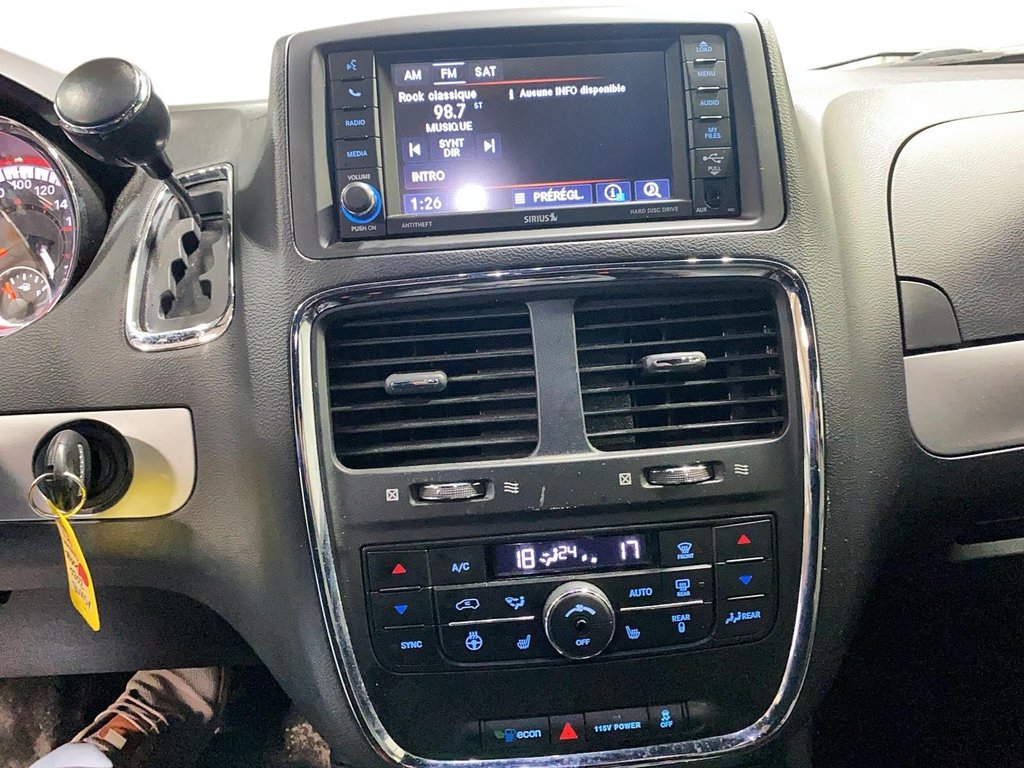 2020 Dodge Grand Caravan in Jonquière, Quebec - 8 - w1024h768px