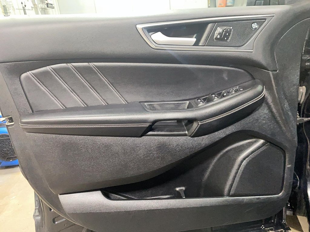 2020 Ford Edge in Baie-Comeau, Quebec - 8 - w1024h768px