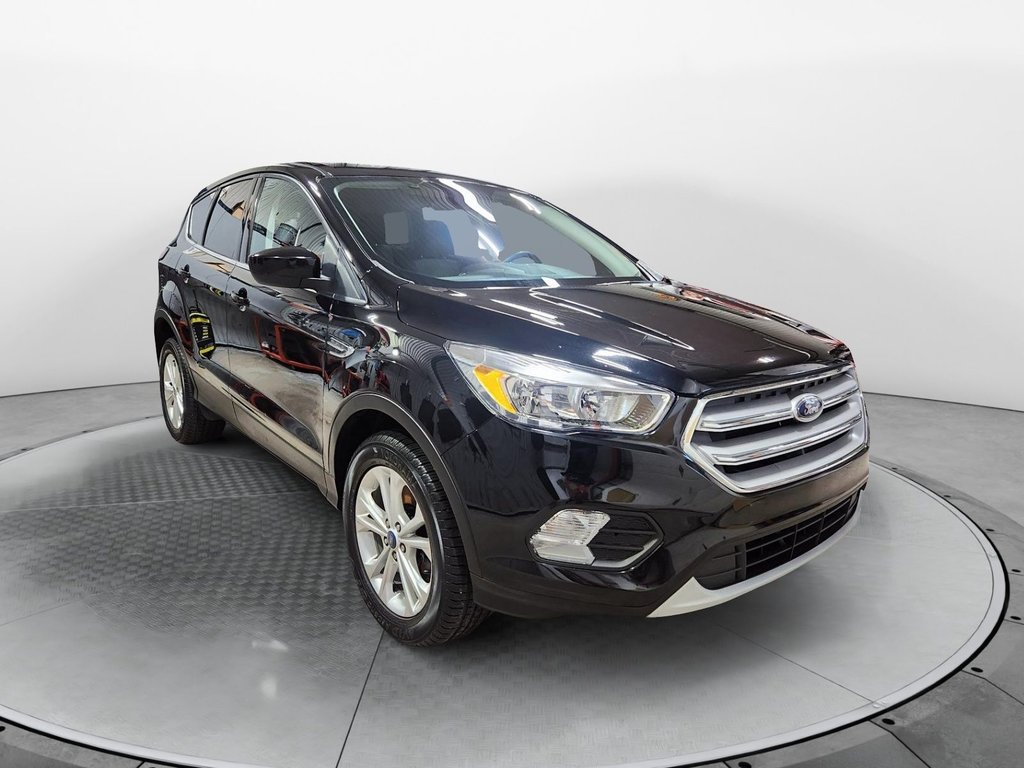 2019 Ford Escape in Sept-Îles, Quebec - 2 - w1024h768px