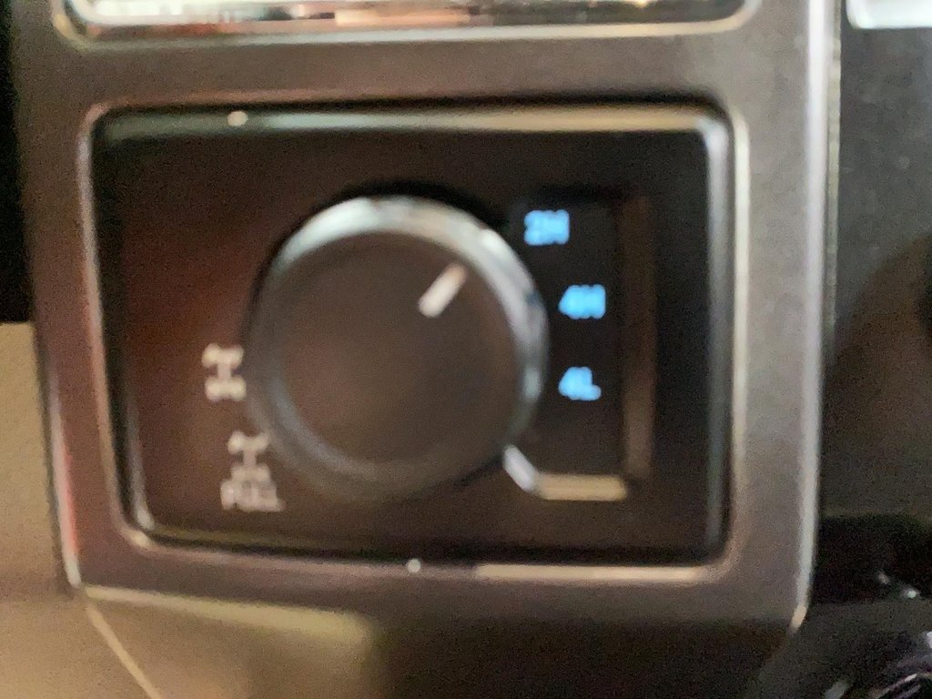 Ford F-150  2015 à Jonquière, Québec - 13 - w1024h768px