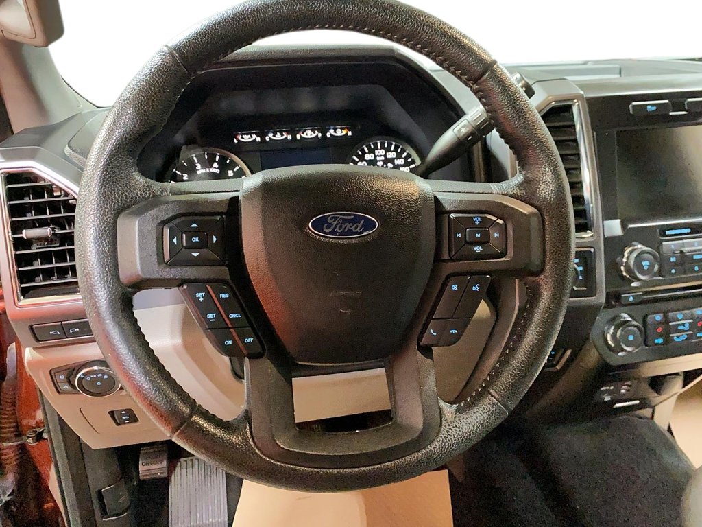 Ford F-150  2015 à Jonquière, Québec - 12 - w1024h768px