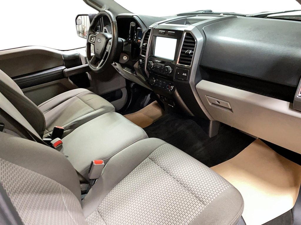 Ford F-150  2015 à Jonquière, Québec - 17 - w1024h768px