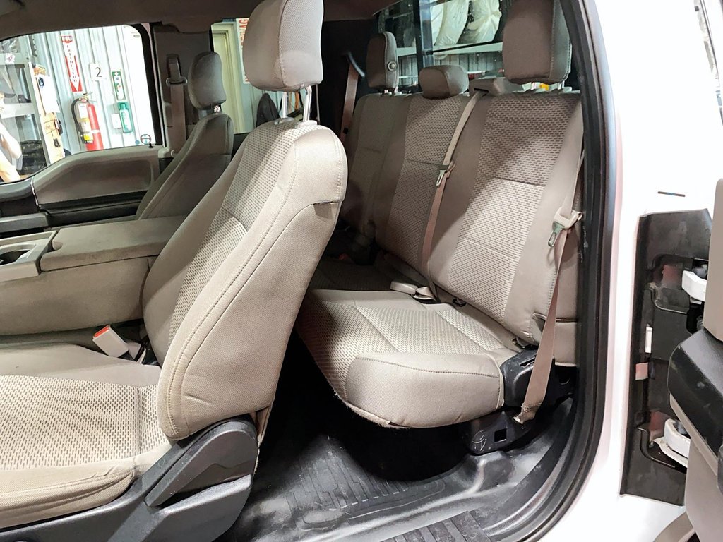 Ford F-150  2016 à Jonquière, Québec - 15 - w1024h768px