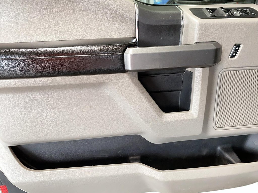 Ford F-150  2016 à Jonquière, Québec - 6 - w1024h768px