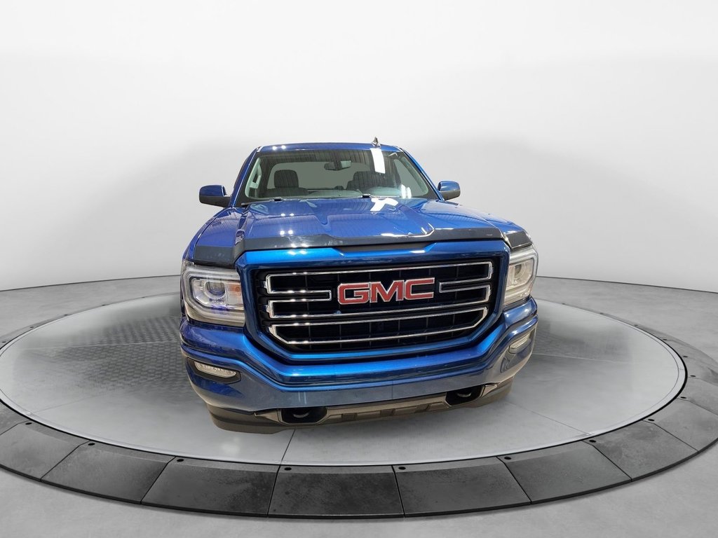 GMC SIERRA 1500 LIMITED  2019 à Jonquière, Québec - 2 - w1024h768px