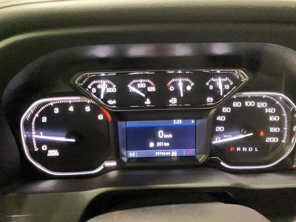 2022 GMC SIERRA 1500 LIMITED in Baie-Comeau, Quebec - 14 - w1024h768px