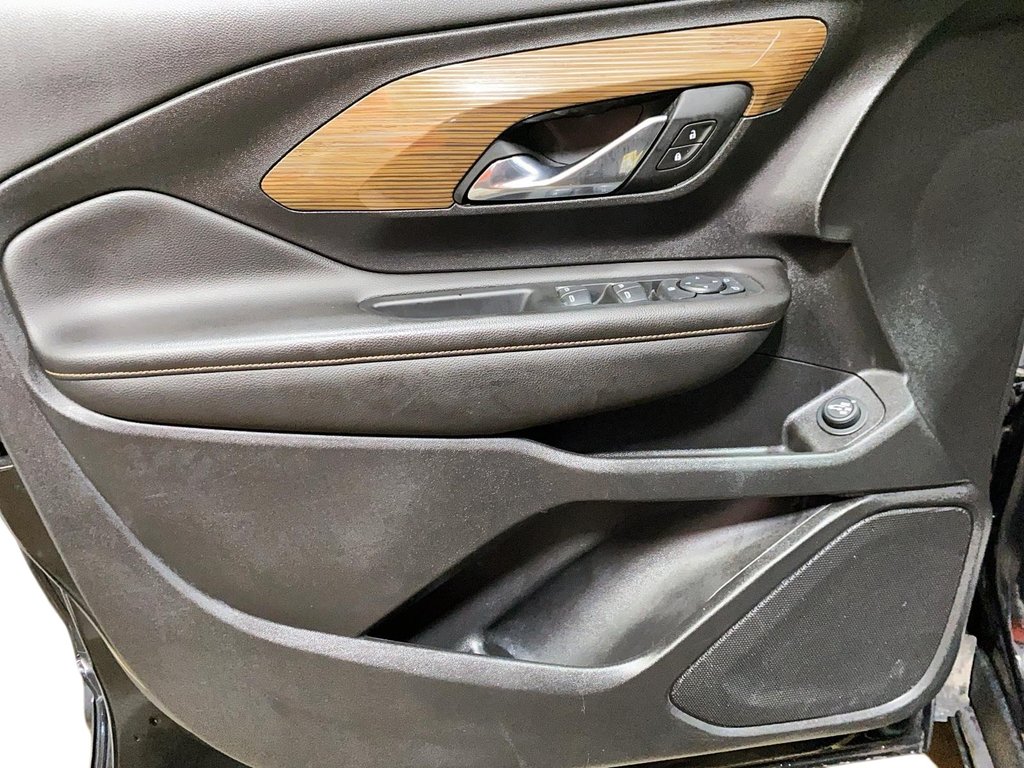 GMC Terrain  2021 à Jonquière, Québec - 12 - w1024h768px