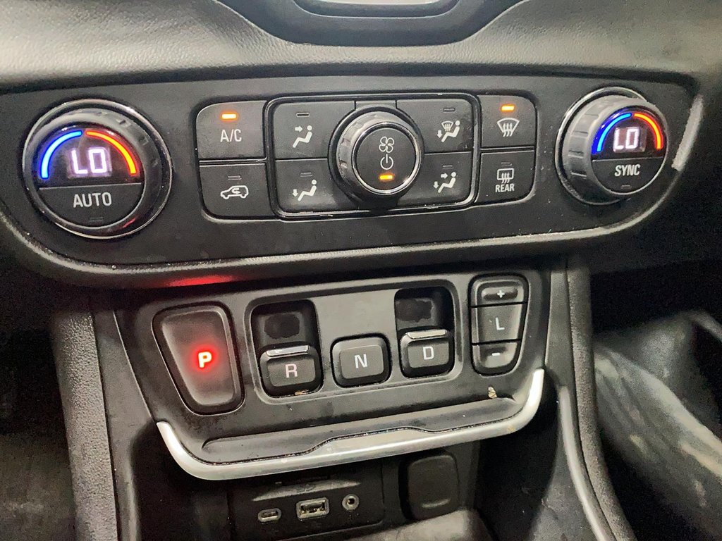 GMC Terrain  2021 à Jonquière, Québec - 15 - w1024h768px