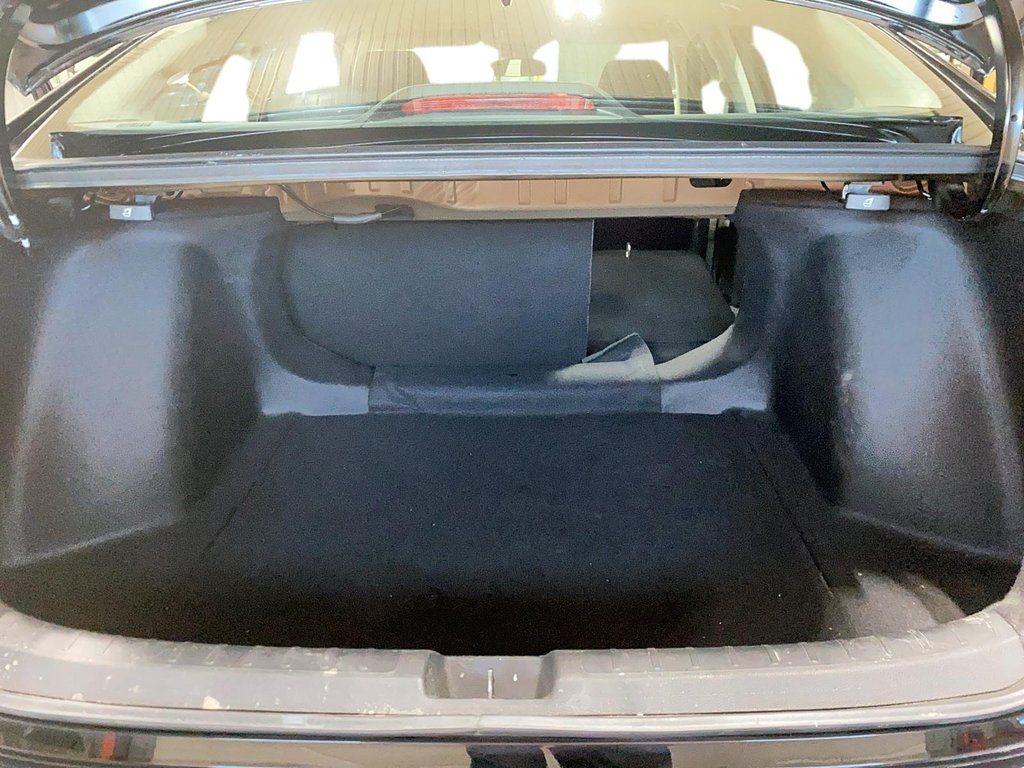 Honda Civic Sedan  2024 à Jonquière, Québec - 6 - w1024h768px