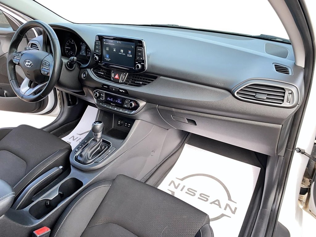 Hyundai Elantra GT  2018 à Sept-Îles, Québec - 18 - w1024h768px