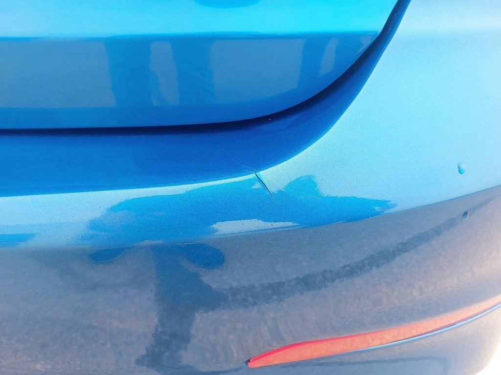 2017 Hyundai Elantra in Sept-Îles, Quebec - 18 - w1024h768px