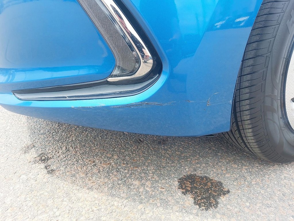 2017 Hyundai Elantra in Sept-Îles, Quebec - 16 - w1024h768px