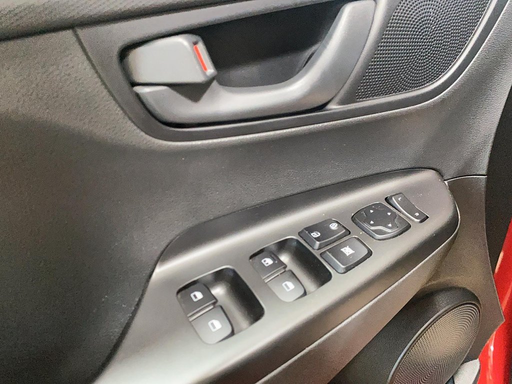2020 Hyundai Kona in Jonquière, Quebec - 11 - w1024h768px