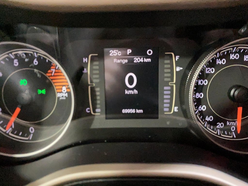 2018 Jeep Cherokee in Sept-Îles, Quebec - 13 - w1024h768px