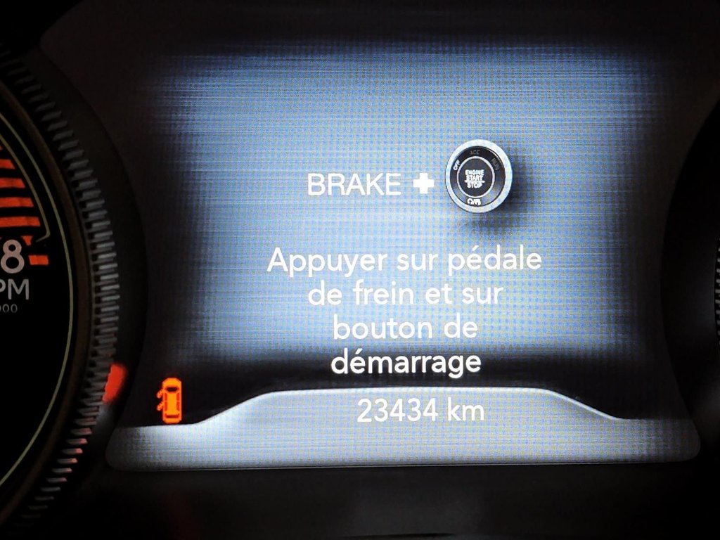 2020 Jeep Cherokee in Sept-Îles, Quebec - 13 - w1024h768px