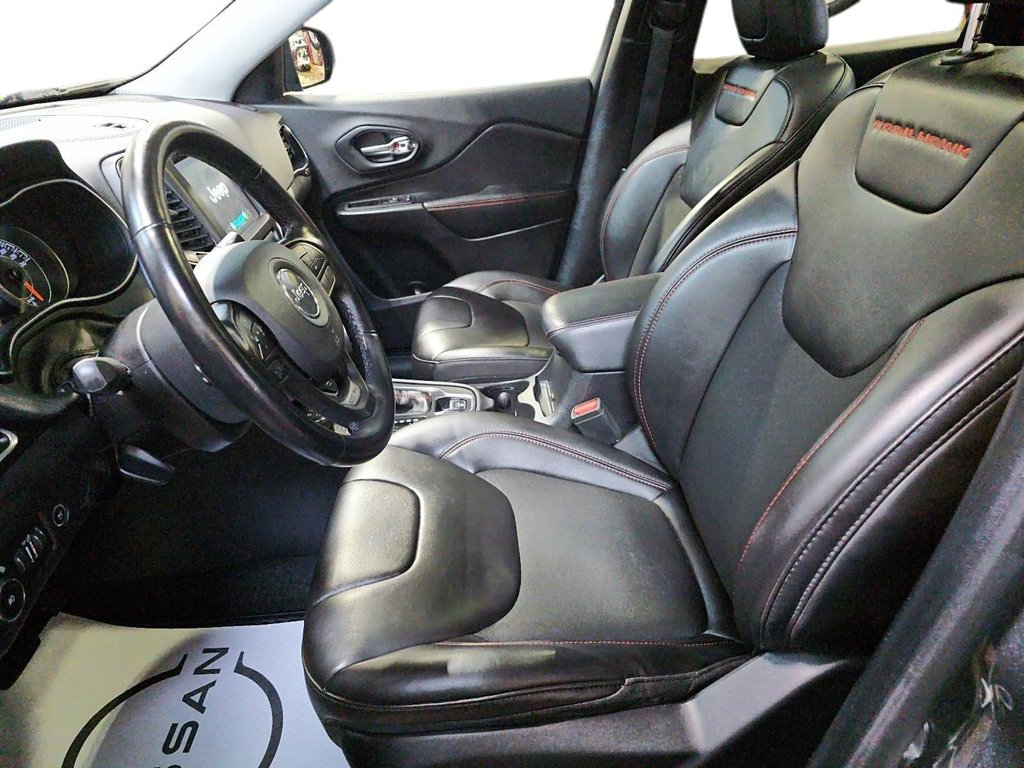 2020 Jeep Cherokee in Sept-Îles, Quebec - 9 - w1024h768px