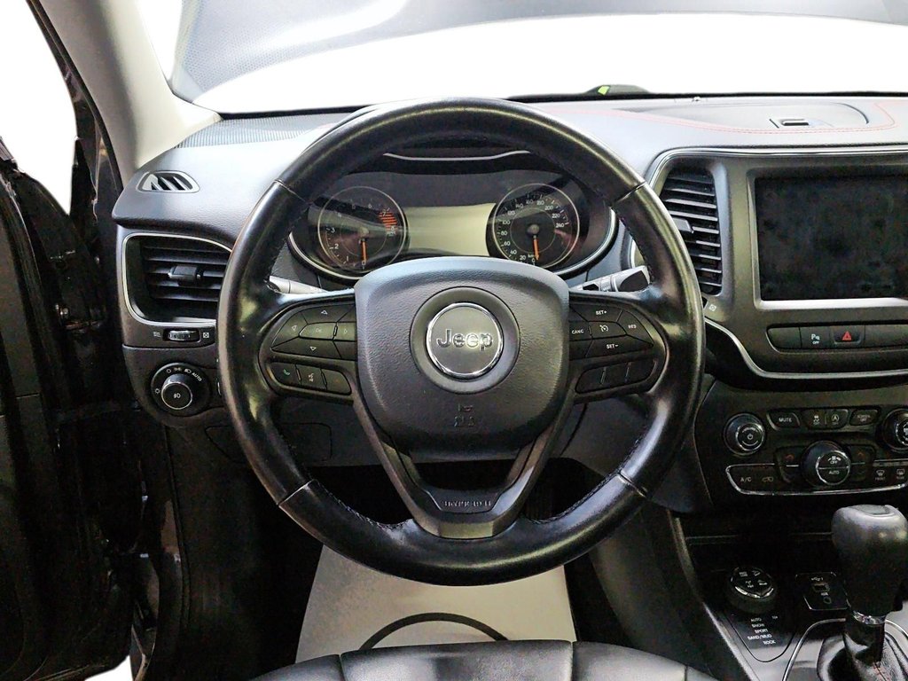 2020 Jeep Cherokee in Sept-Îles, Quebec - 12 - w1024h768px