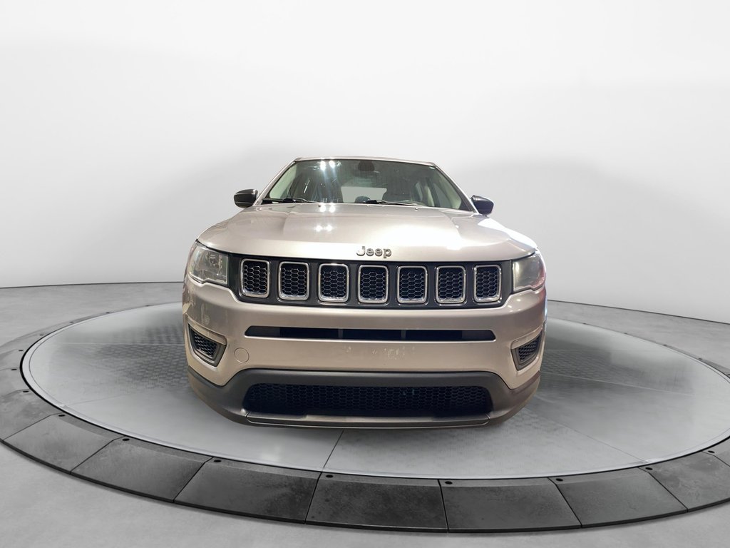 2018 Jeep Compass in Sept-Îles, Quebec - 2 - w1024h768px