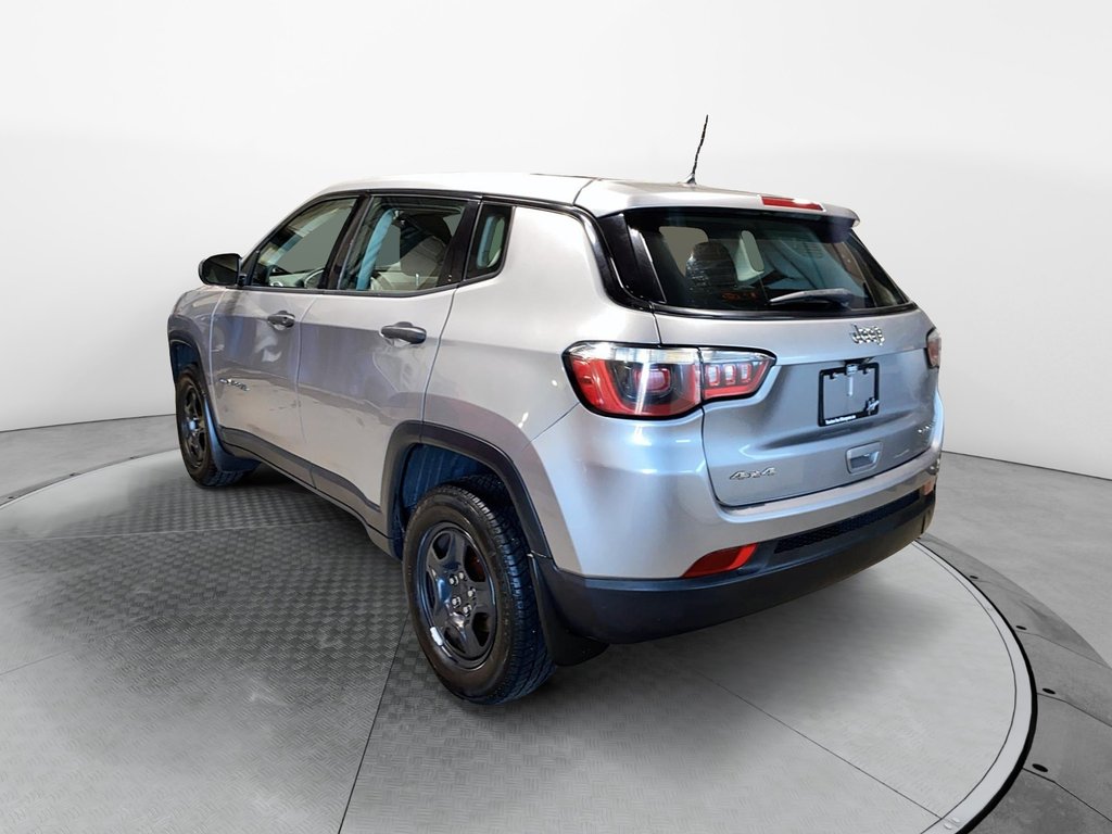 2018 Jeep Compass in Sept-Îles, Quebec - 3 - w1024h768px