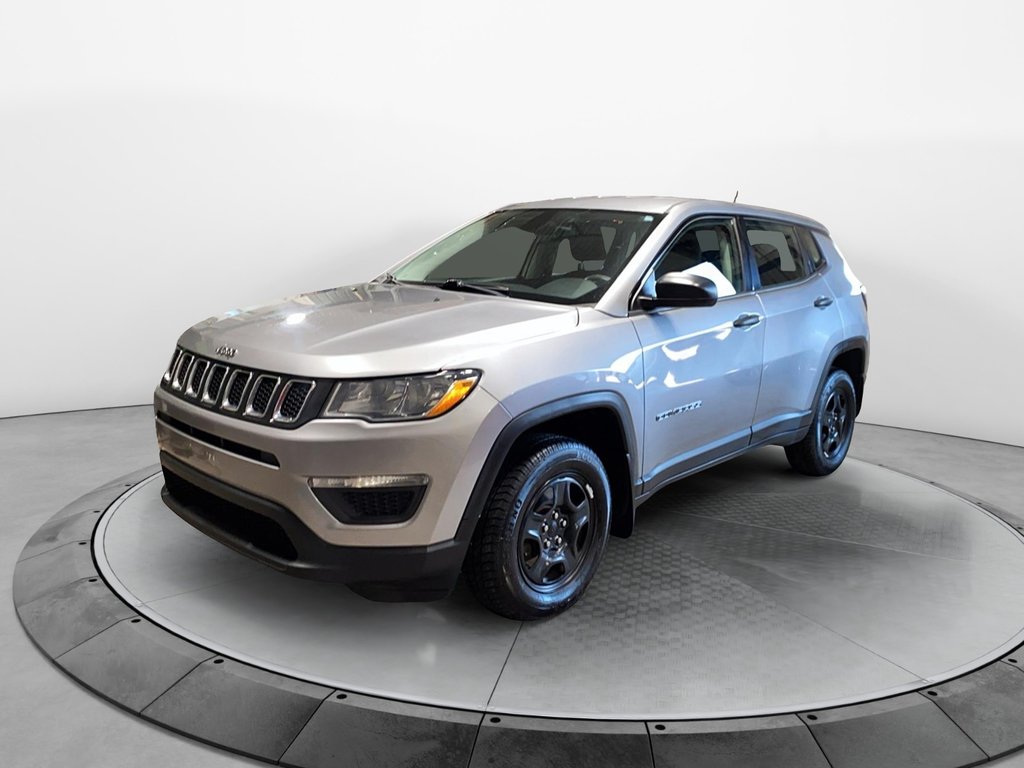 2018 Jeep Compass in Sept-Îles, Quebec - 1 - w1024h768px