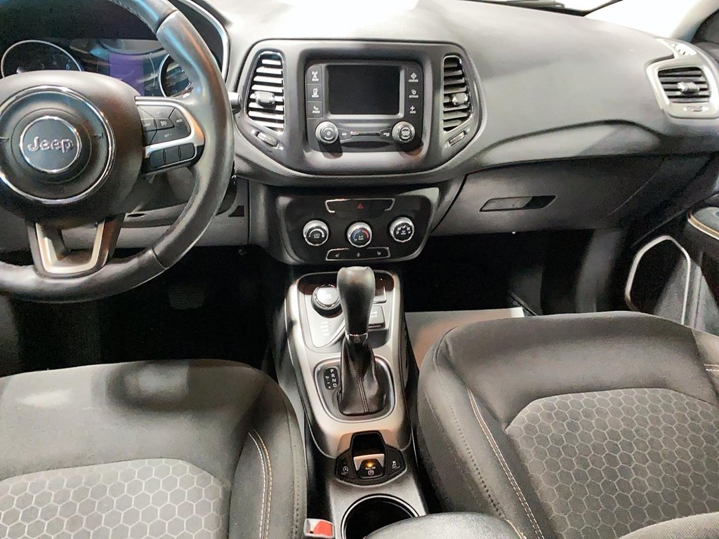 2018 Jeep Compass in Sept-Îles, Quebec - 9 - w1024h768px