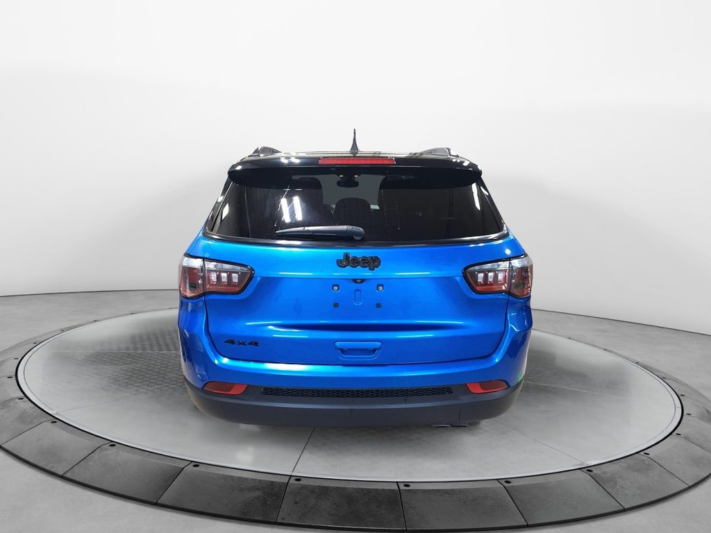 2020 Jeep Compass in Sept-Îles, Quebec - 3 - w1024h768px